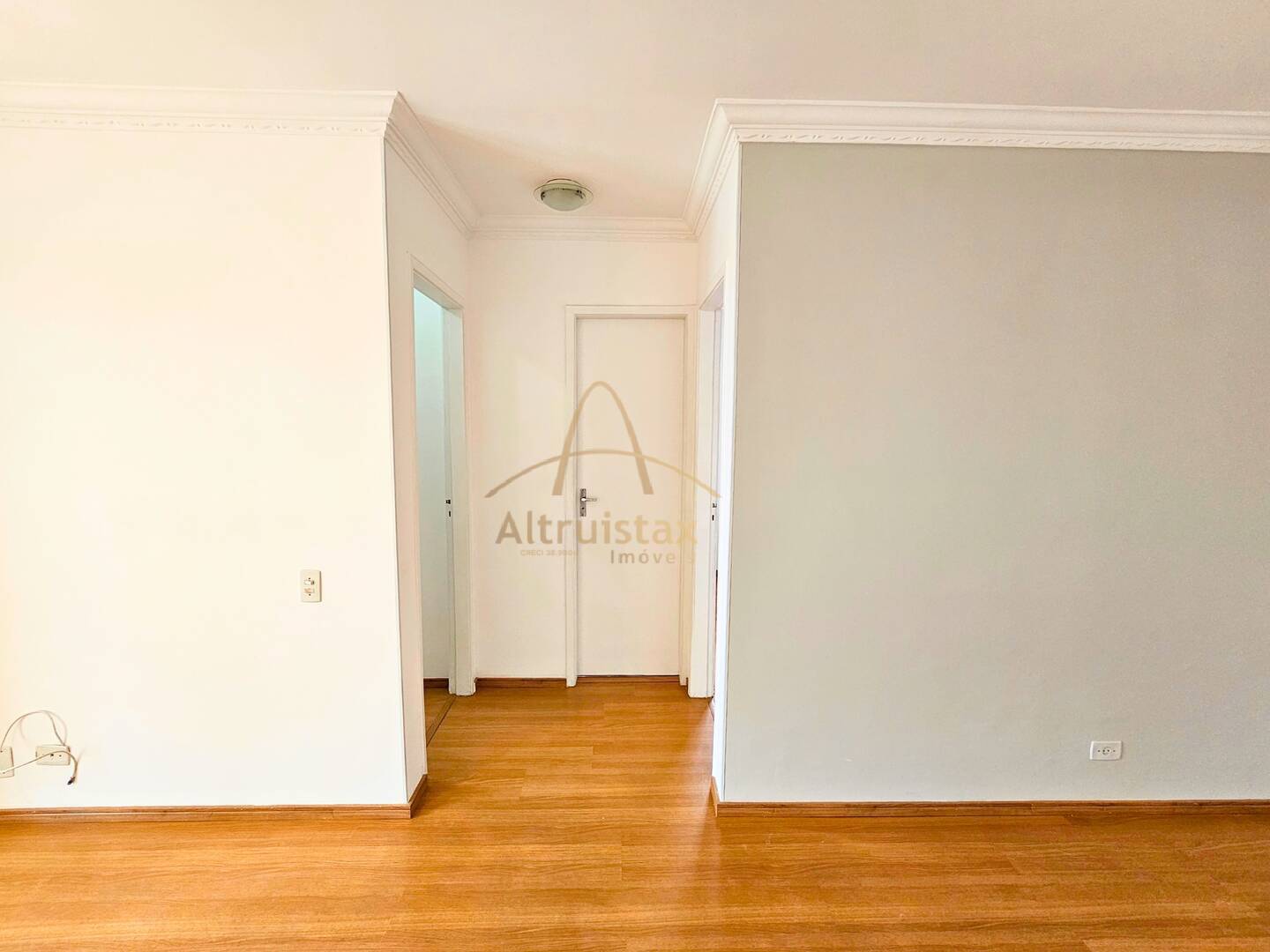 Apartamento à venda com 2 quartos, 58m² - Foto 4