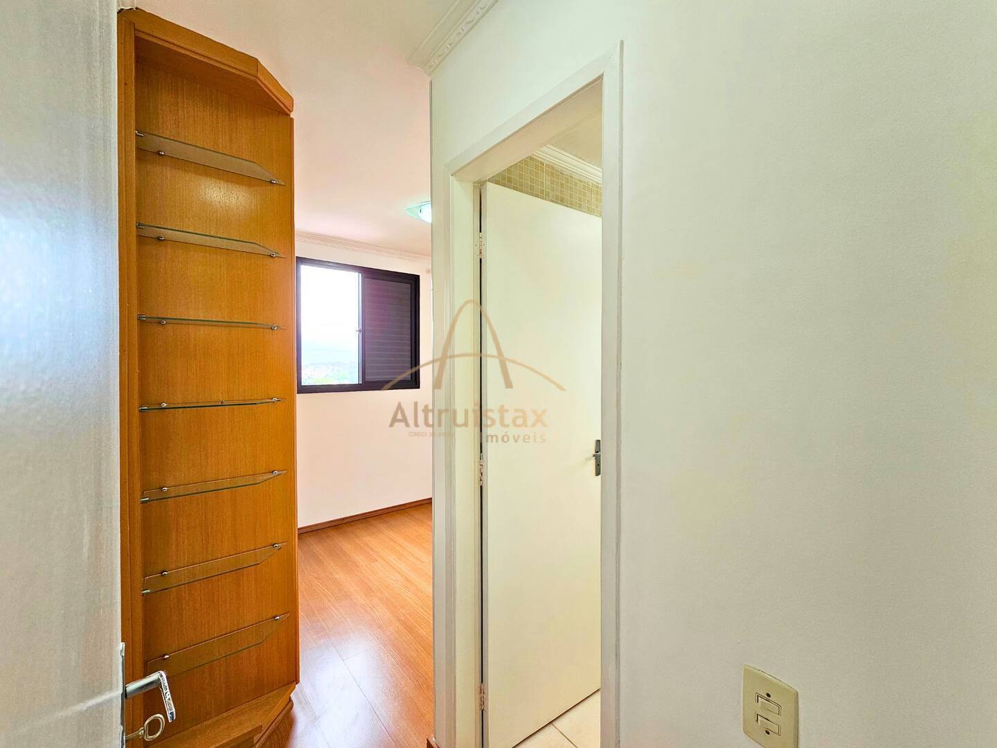 Apartamento à venda com 2 quartos, 58m² - Foto 27