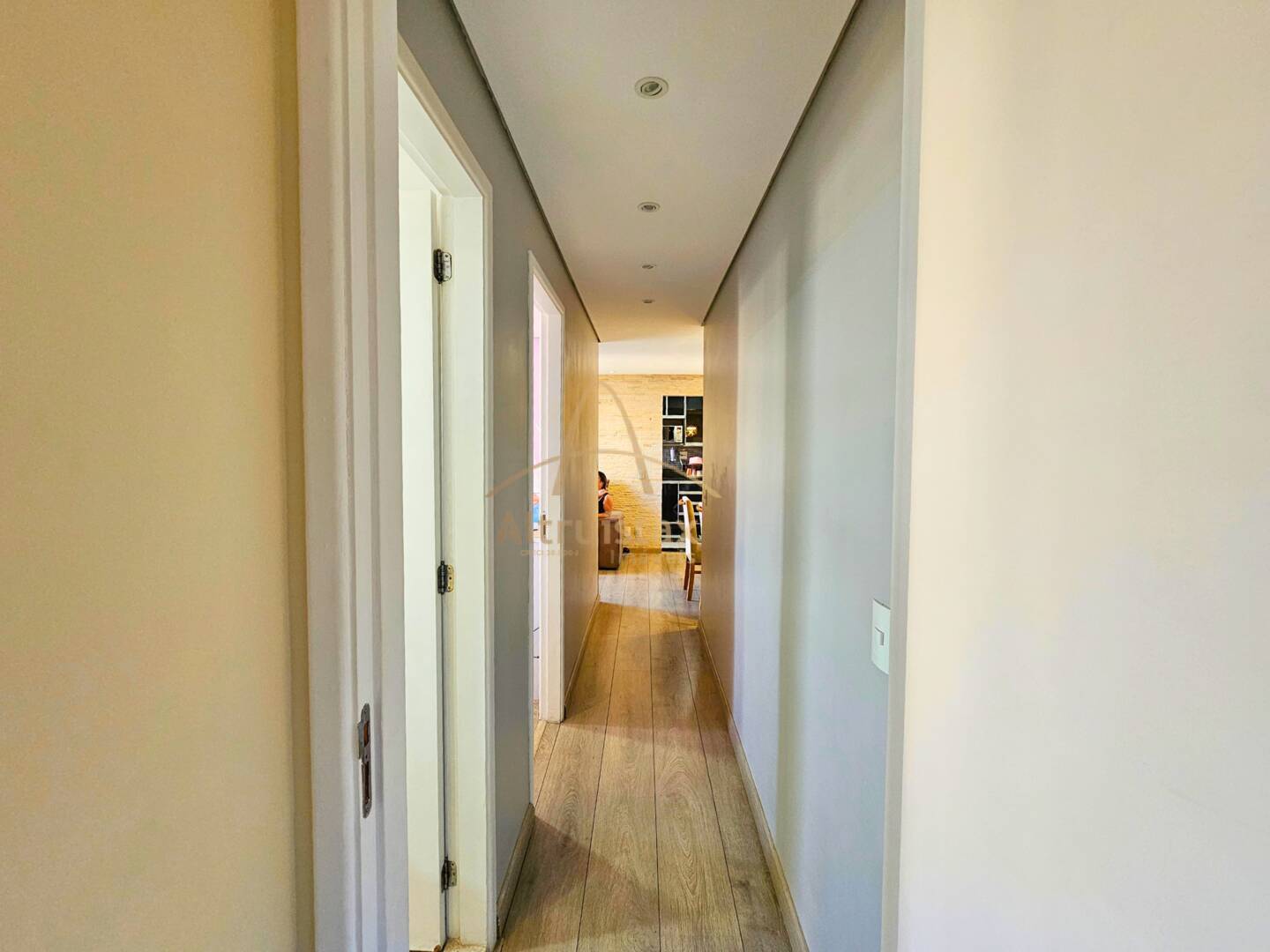 Apartamento à venda com 2 quartos, 62m² - Foto 6