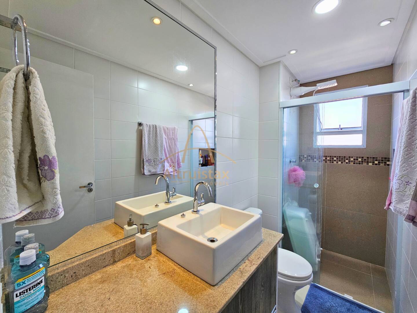 Apartamento à venda com 2 quartos, 62m² - Foto 12