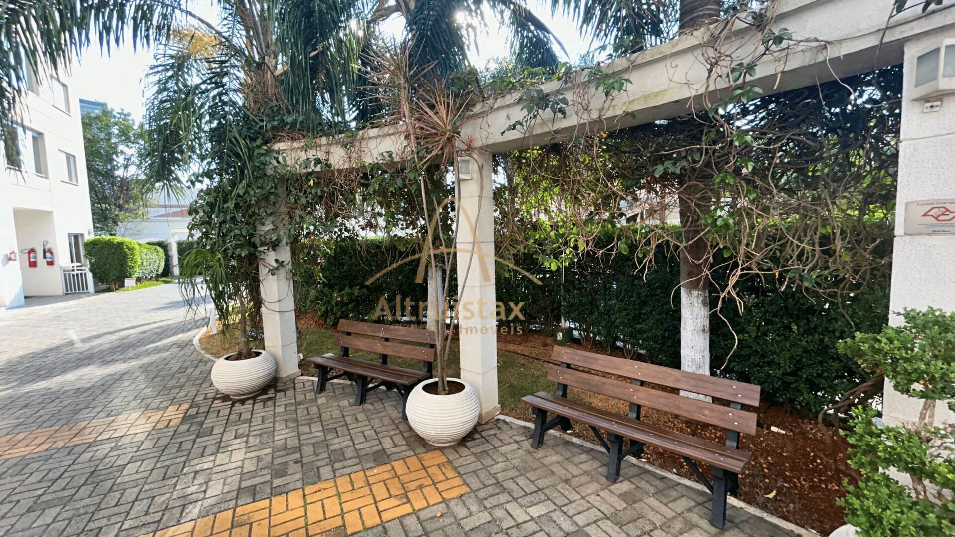 Apartamento à venda com 2 quartos, 62m² - Foto 18