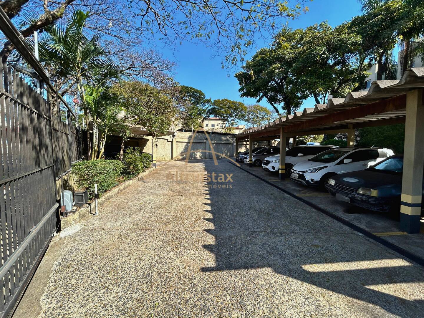 Apartamento à venda com 2 quartos, 62m² - Foto 25