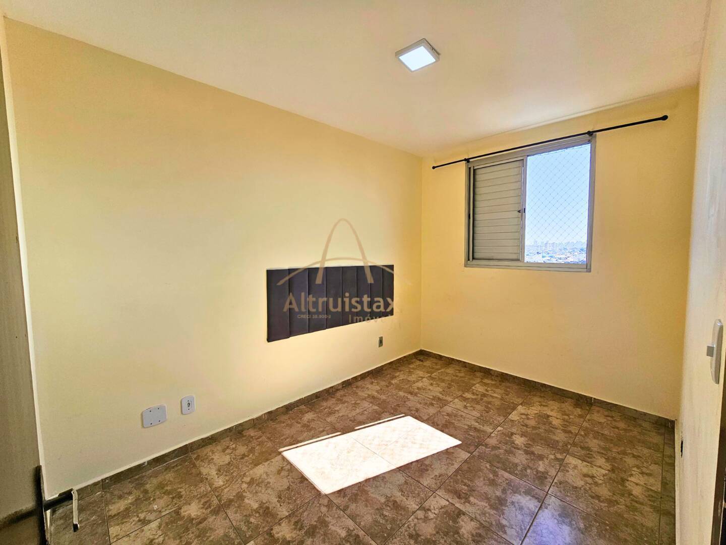 Apartamento à venda com 2 quartos, 52m² - Foto 10