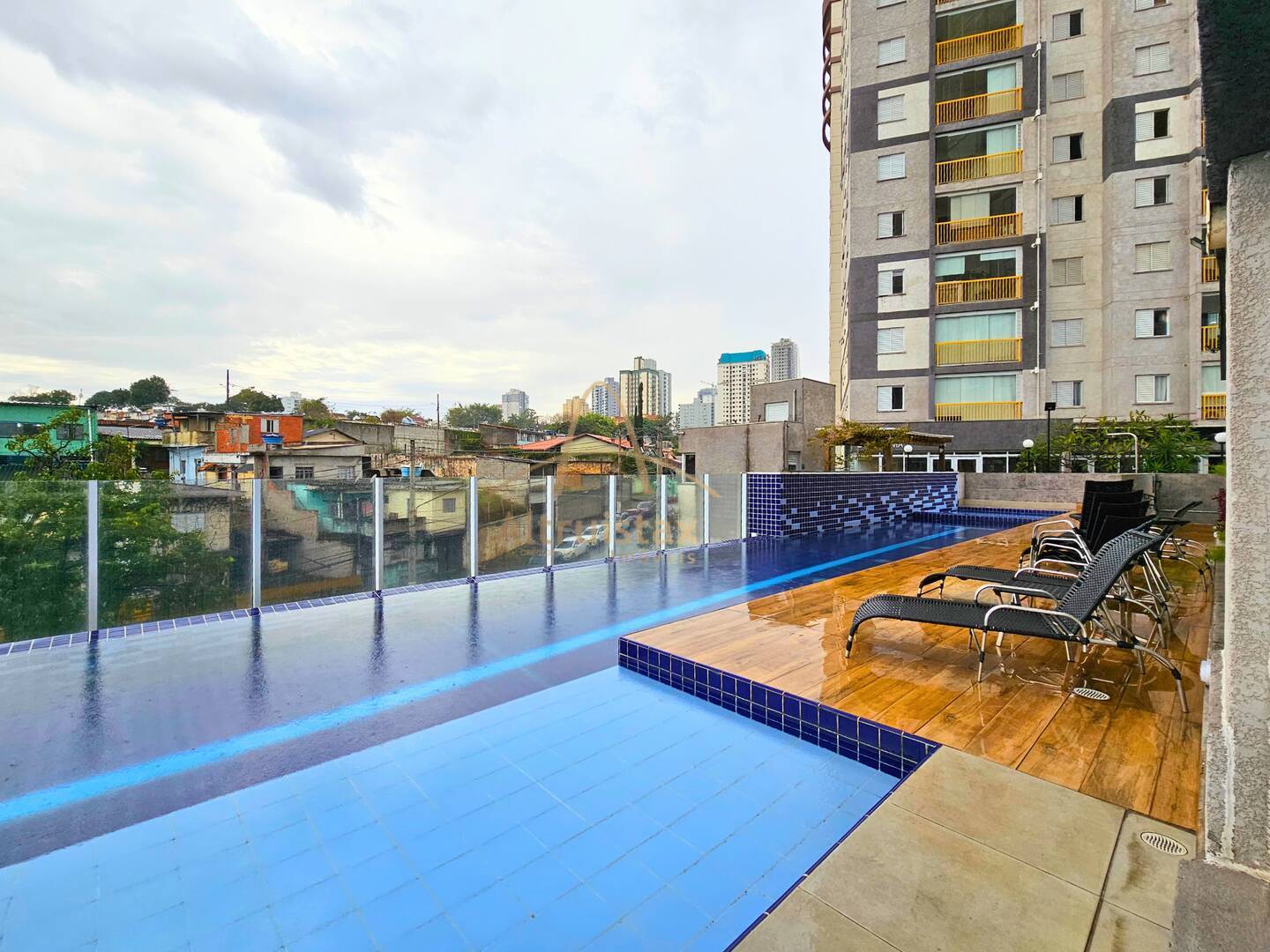 Apartamento à venda com 2 quartos, 56m² - Foto 28