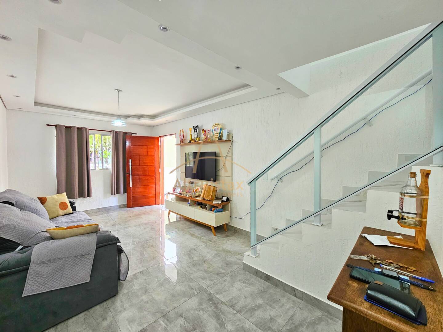 Sobrado à venda com 3 quartos, 188m² - Foto 1
