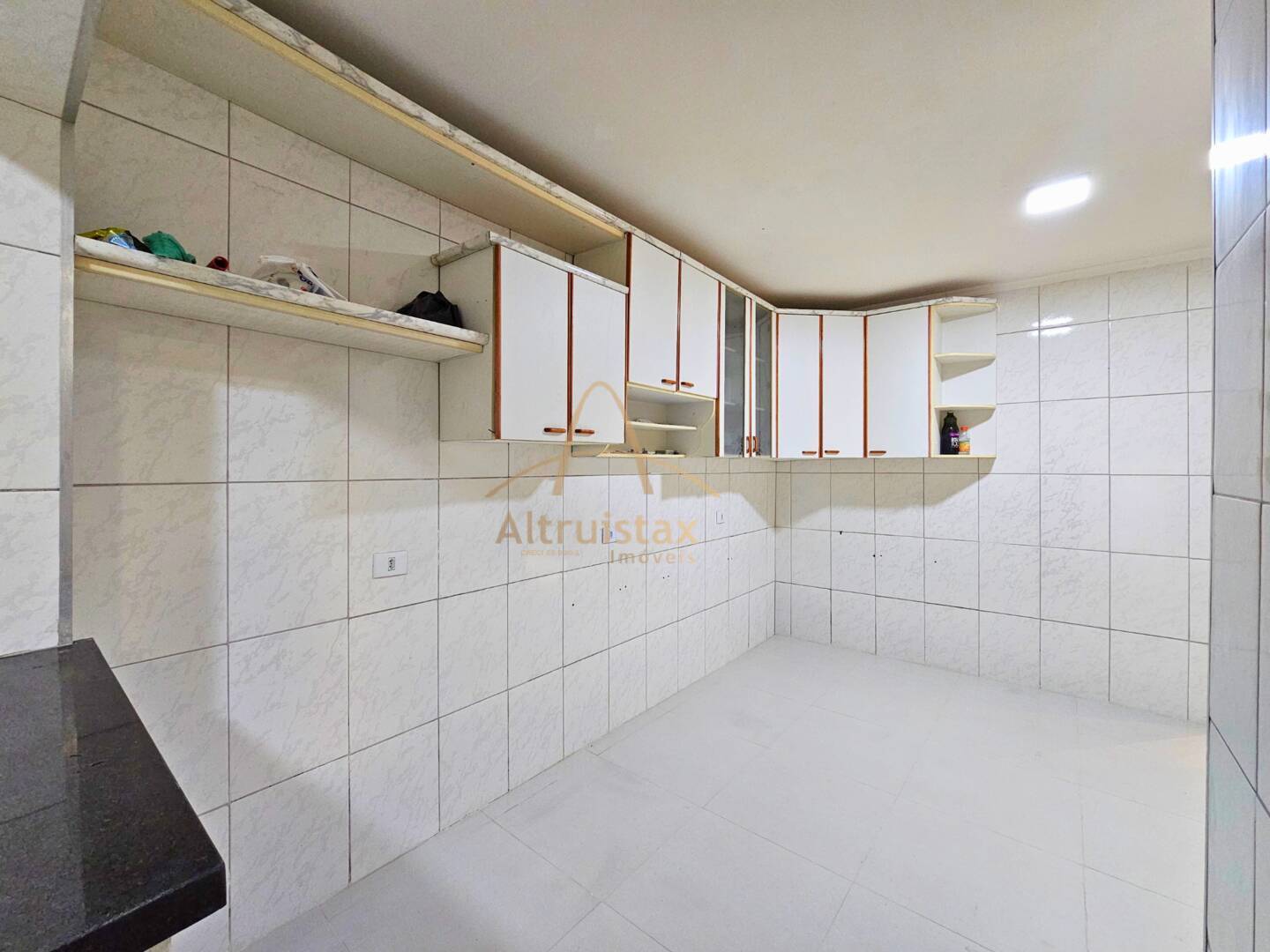 Casa à venda com 3 quartos, 111m² - Foto 18