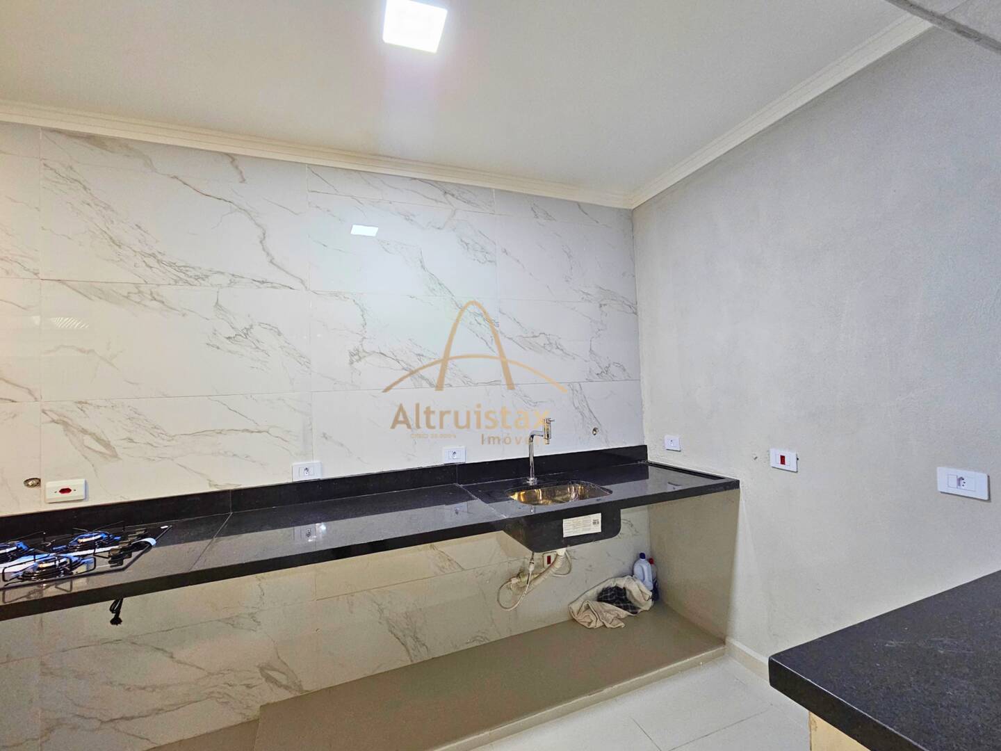 Casa à venda com 3 quartos, 111m² - Foto 19