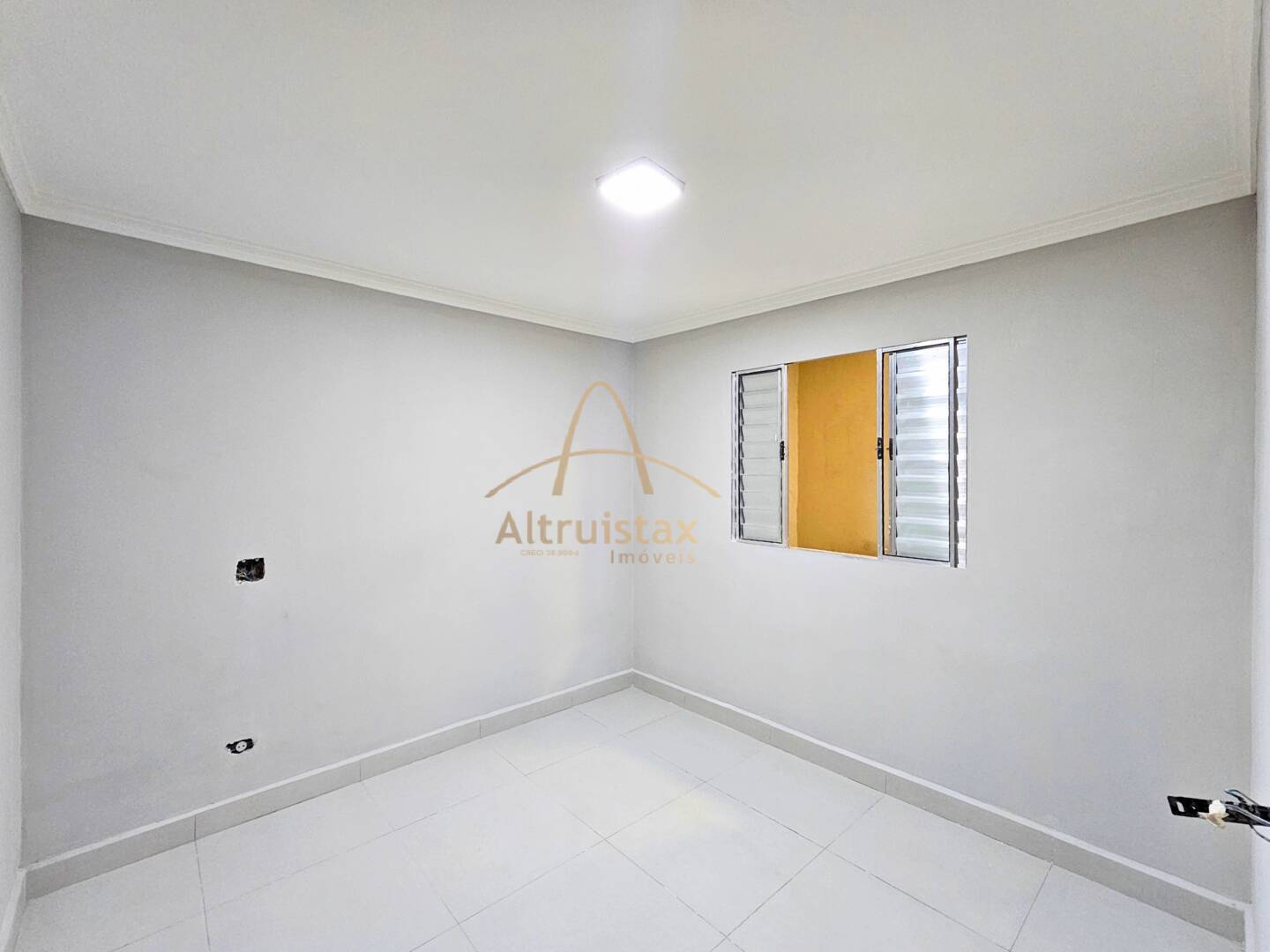 Casa à venda com 3 quartos, 111m² - Foto 10