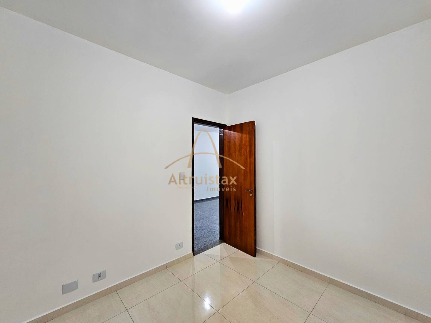 Casa, 4 quartos, 295 m² - Foto 9